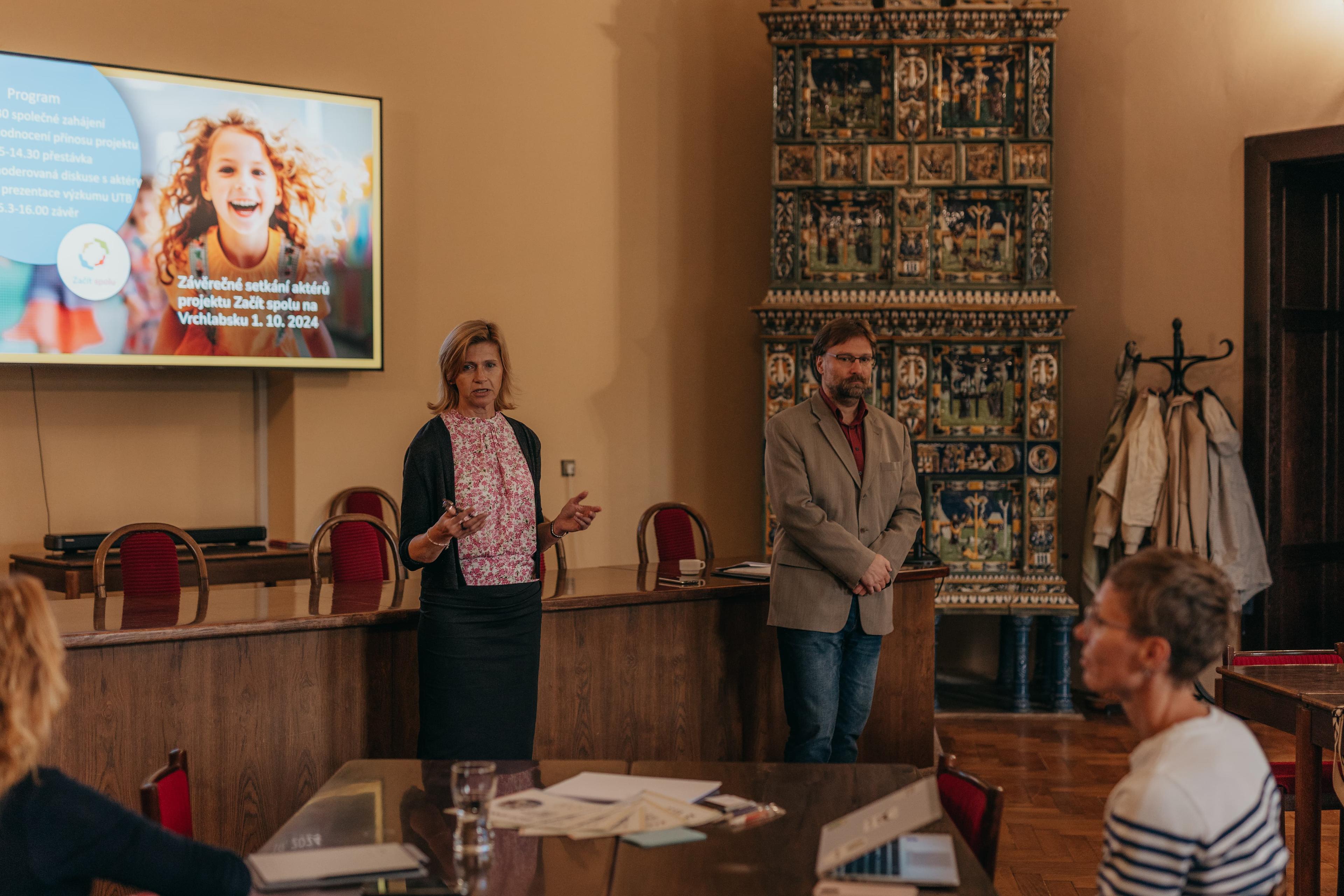 Inovativní vzdělávací projekt Začít spolu sklidil na Vrchlabsku úspěch. Děti jsou zvídavější a samostatnější