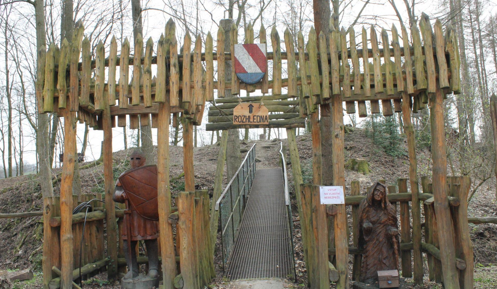 Toulky Rychnovskem: Skuhrov nad Bělou
