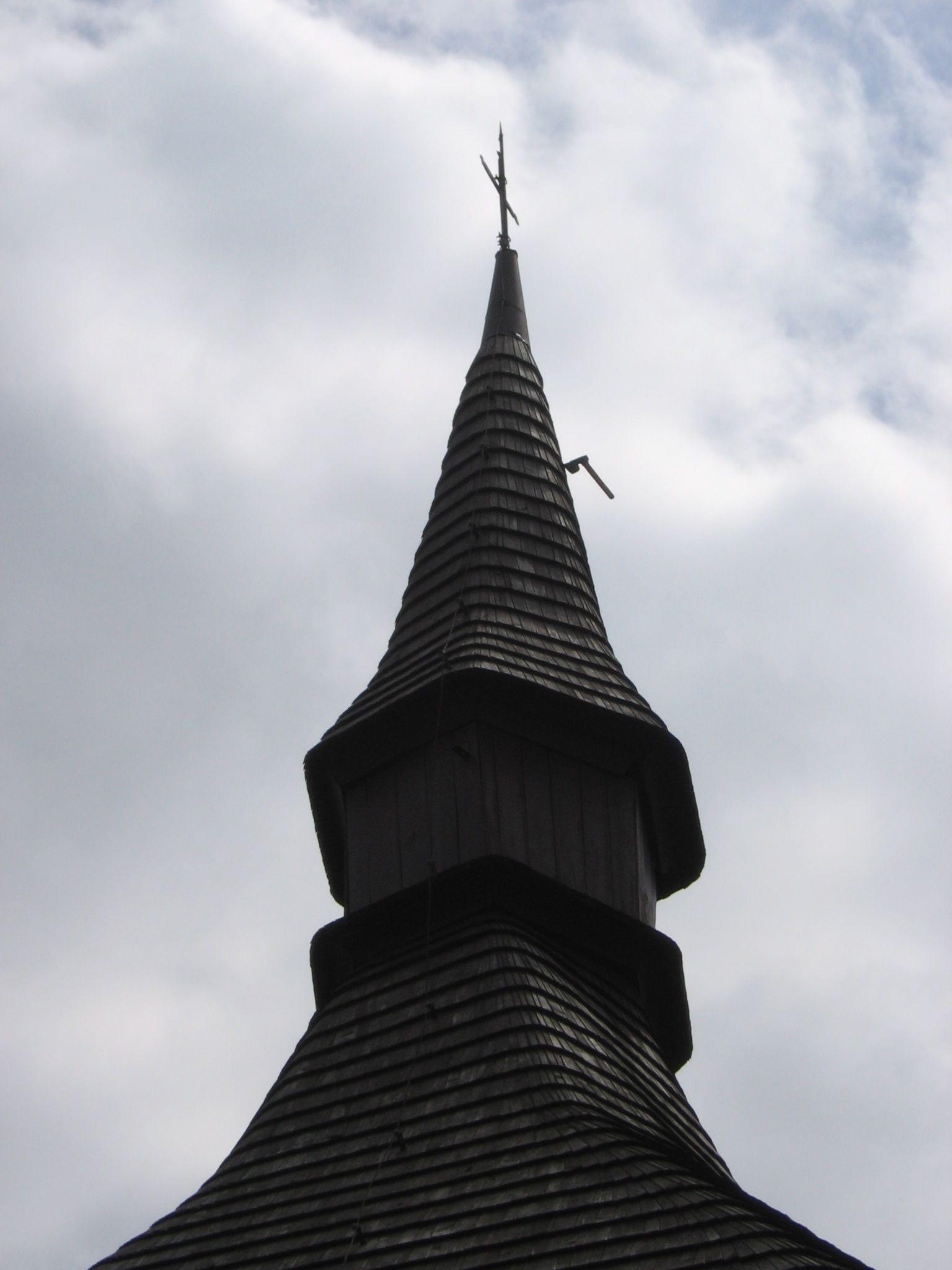 O zaseknuté sekyře ve střeše zvonice v Bílém Újezdu