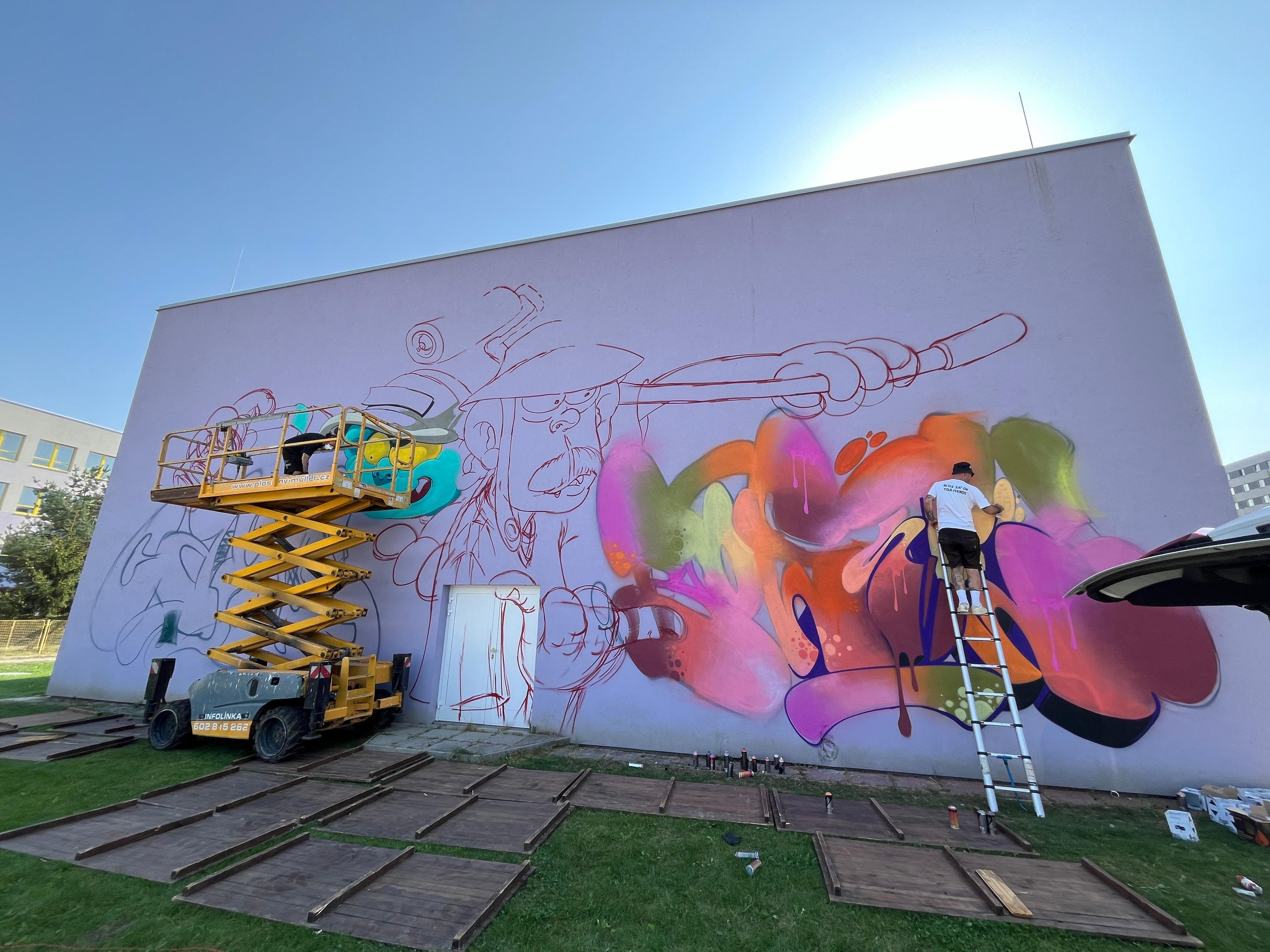 Boleslavské ulice oživila nová streetartová díla