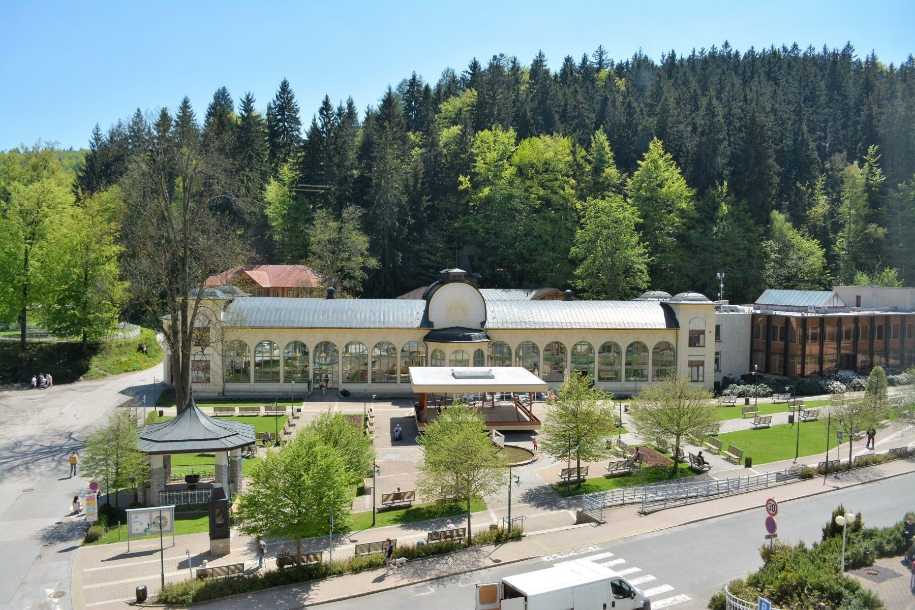 https://noveregiony.fra1.digitaloceanspaces.com/Janske_Lazne_2_ffa0144156.jpg