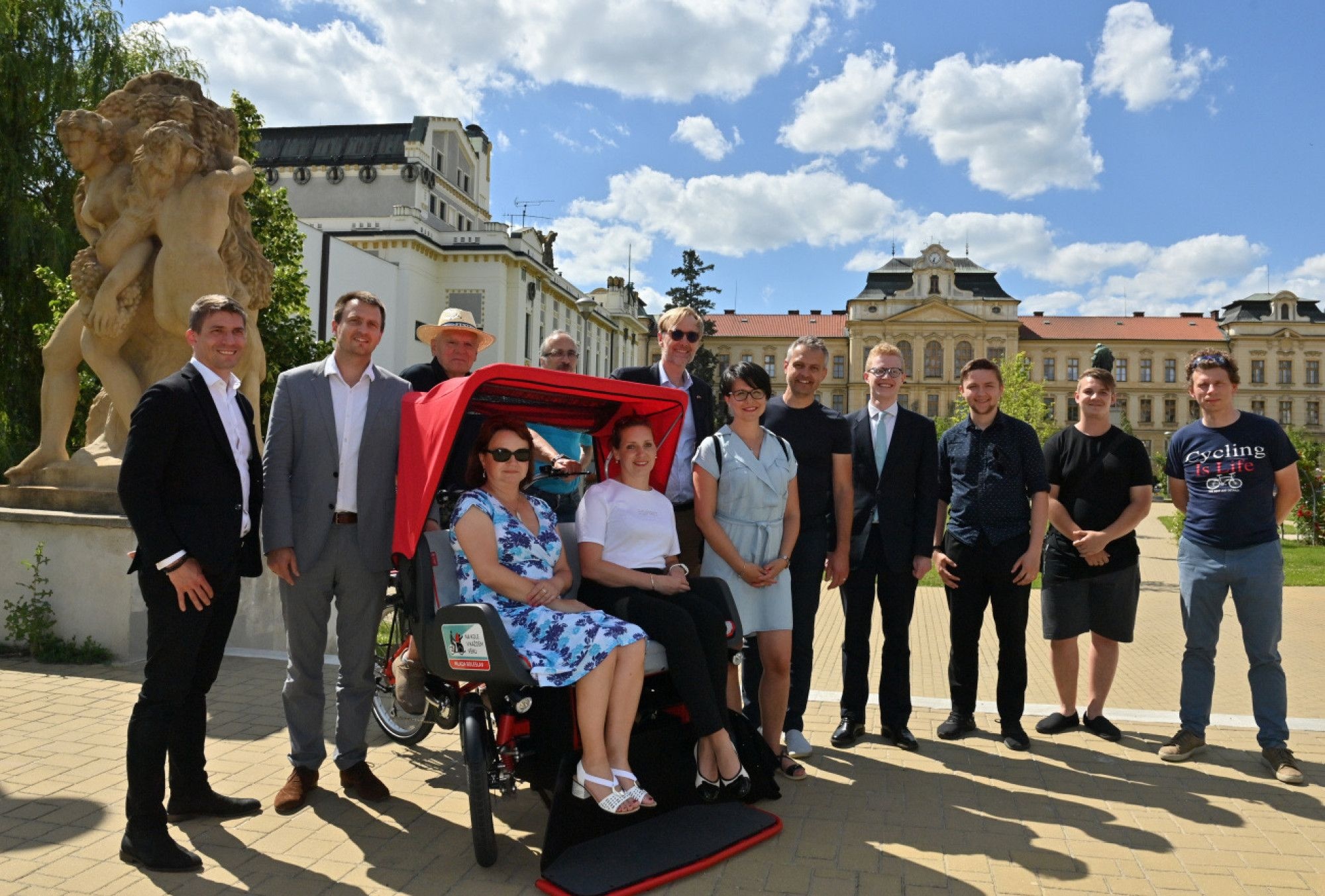 https://noveregiony.fra1.digitaloceanspaces.com/image_1e8e1141aa.jpeg