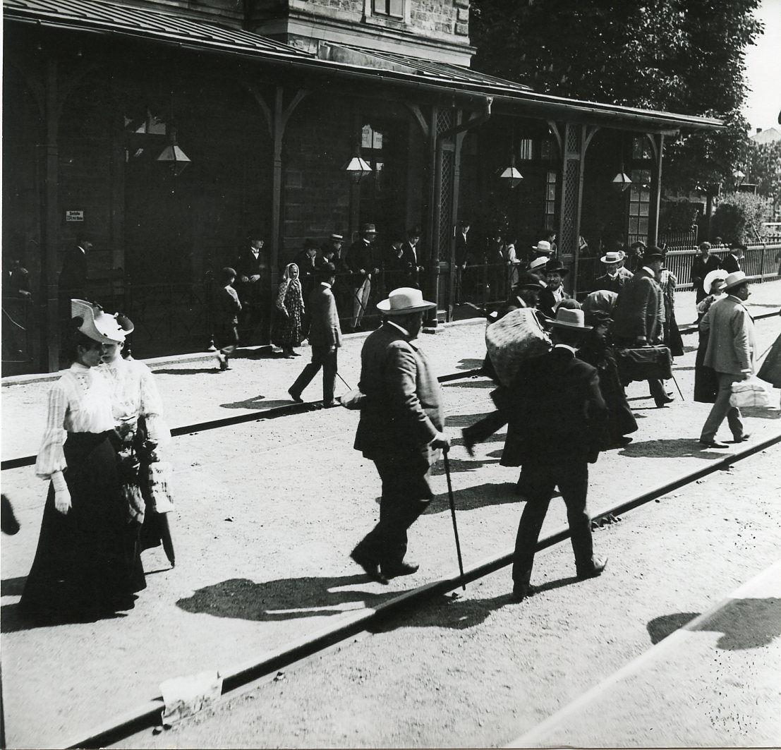 Od velkých plánů k parním víkendům: historie krkonošské železnice