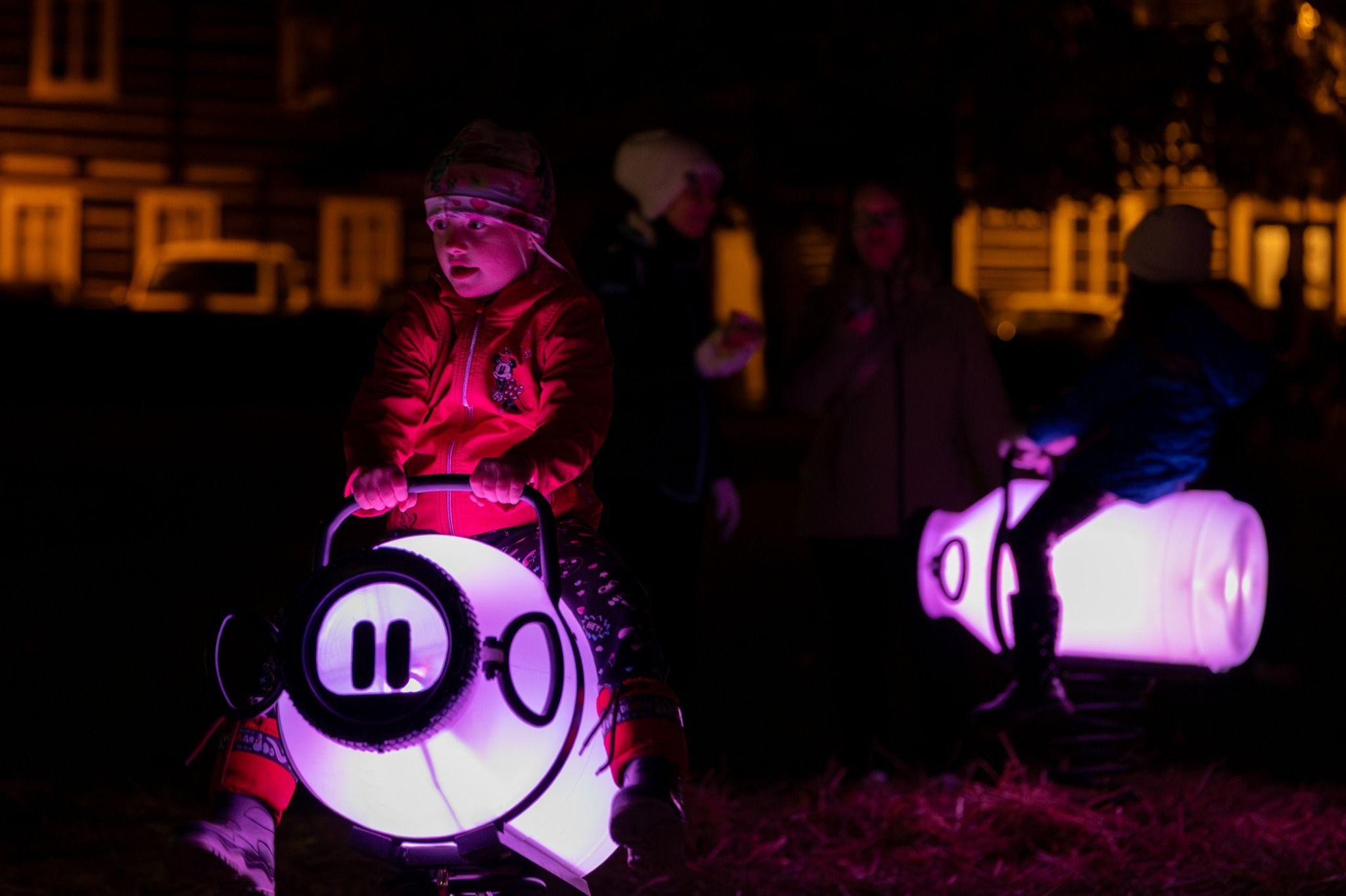 Když město promluví světlem: Maják rozzářil Bělou pod Bezdězem
