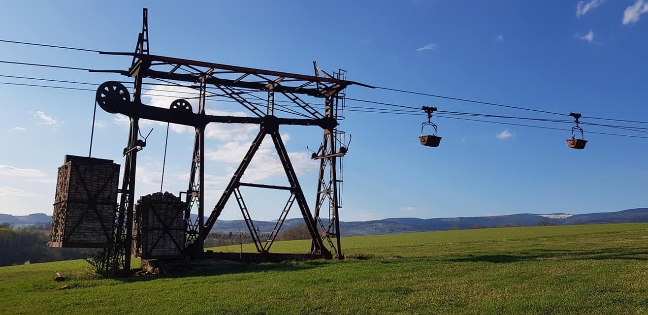 Fenomén: nejdelší středoevropská lanovka spojuje Černý Důl a Kunčice nad Labem