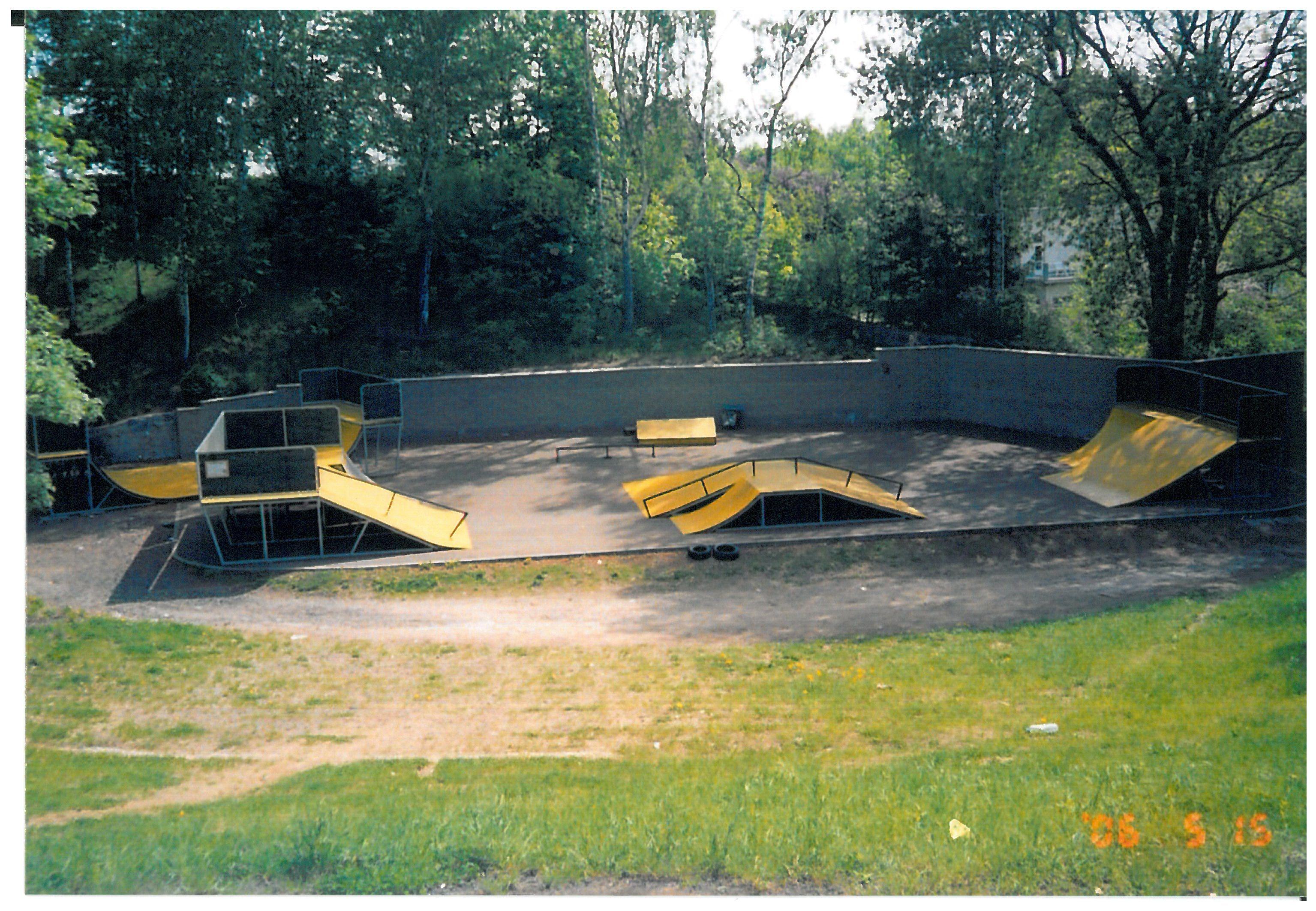 Od starých plechů k modernímu betonu. Mnichovo Hradiště má skatepark špičkových parametrů