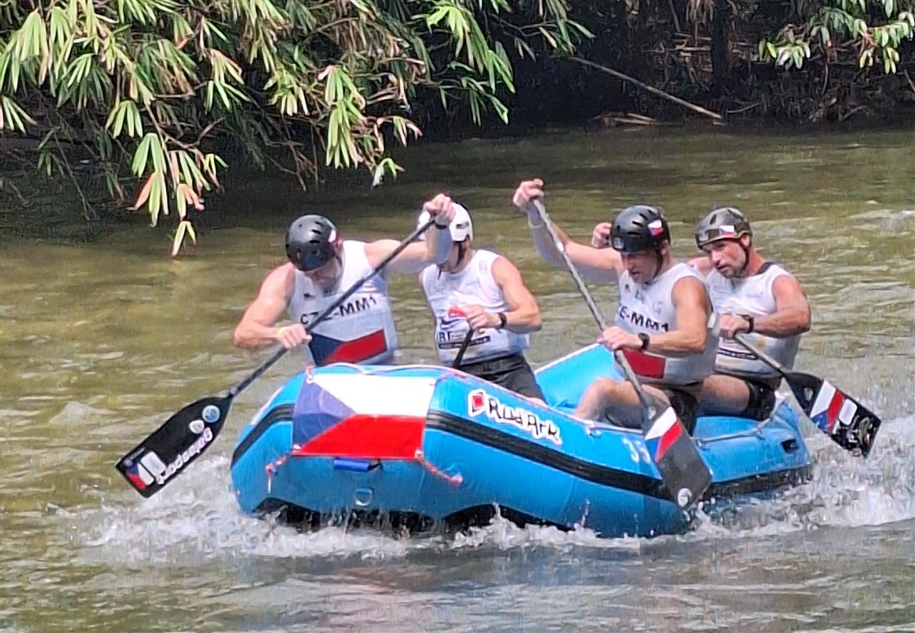 Z Mladé Boleslavi až na světové stupně vítězů. Raftaři uspěli na MS v Malajsii