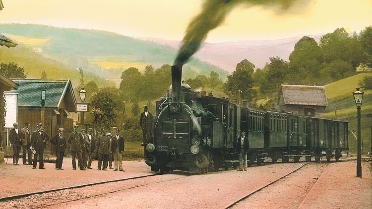 Od velkých plánů k parním víkendům: historie krkonošské železnice