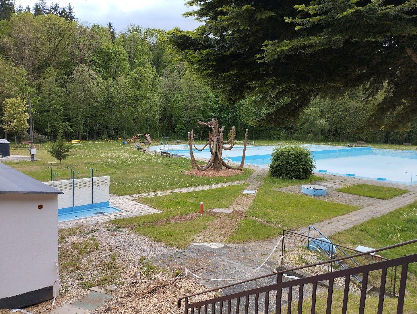 Koupaliště v srdci lesa znovu ožívá