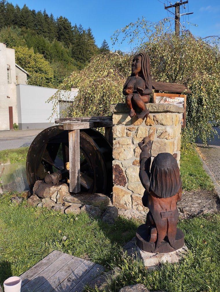 Skuhrov nad Bělou: krajina plná příběhů