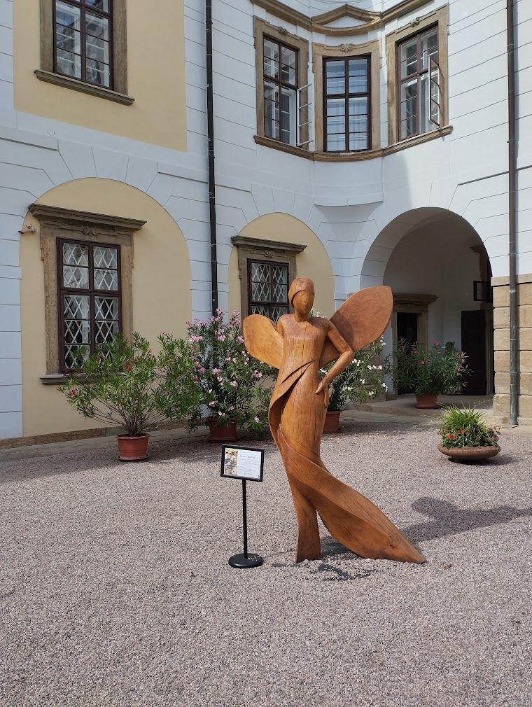 Skuhrov nad Bělou: krajina plná příběhů